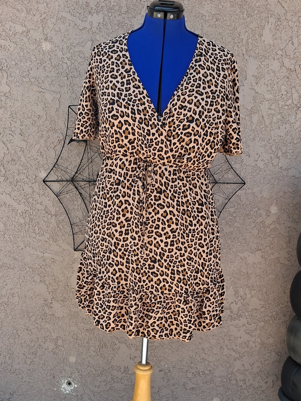 Leopard Print V-Neck Short Sleeve Dress - Tan